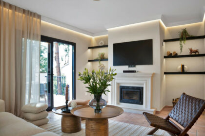 15bf6c08b74869964cd9b4da9a0ce230 - 11