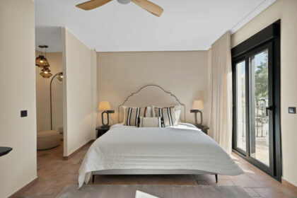 15bf6c08b74869964cd9b4da9a0ce230 - 21