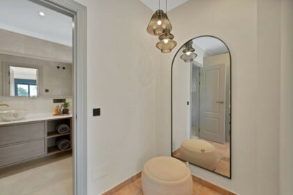 15bf6c08b74869964cd9b4da9a0ce230 - 25