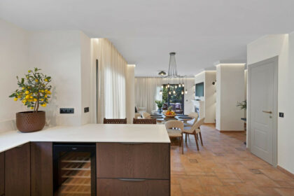 15bf6c08b74869964cd9b4da9a0ce230 - 7