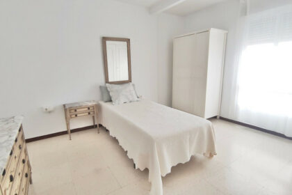 163ba6426fabff17cec84343509bcbe2 - 11