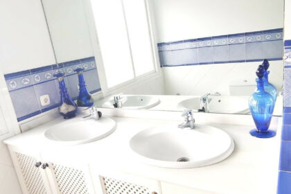 163ba6426fabff17cec84343509bcbe2 - 12