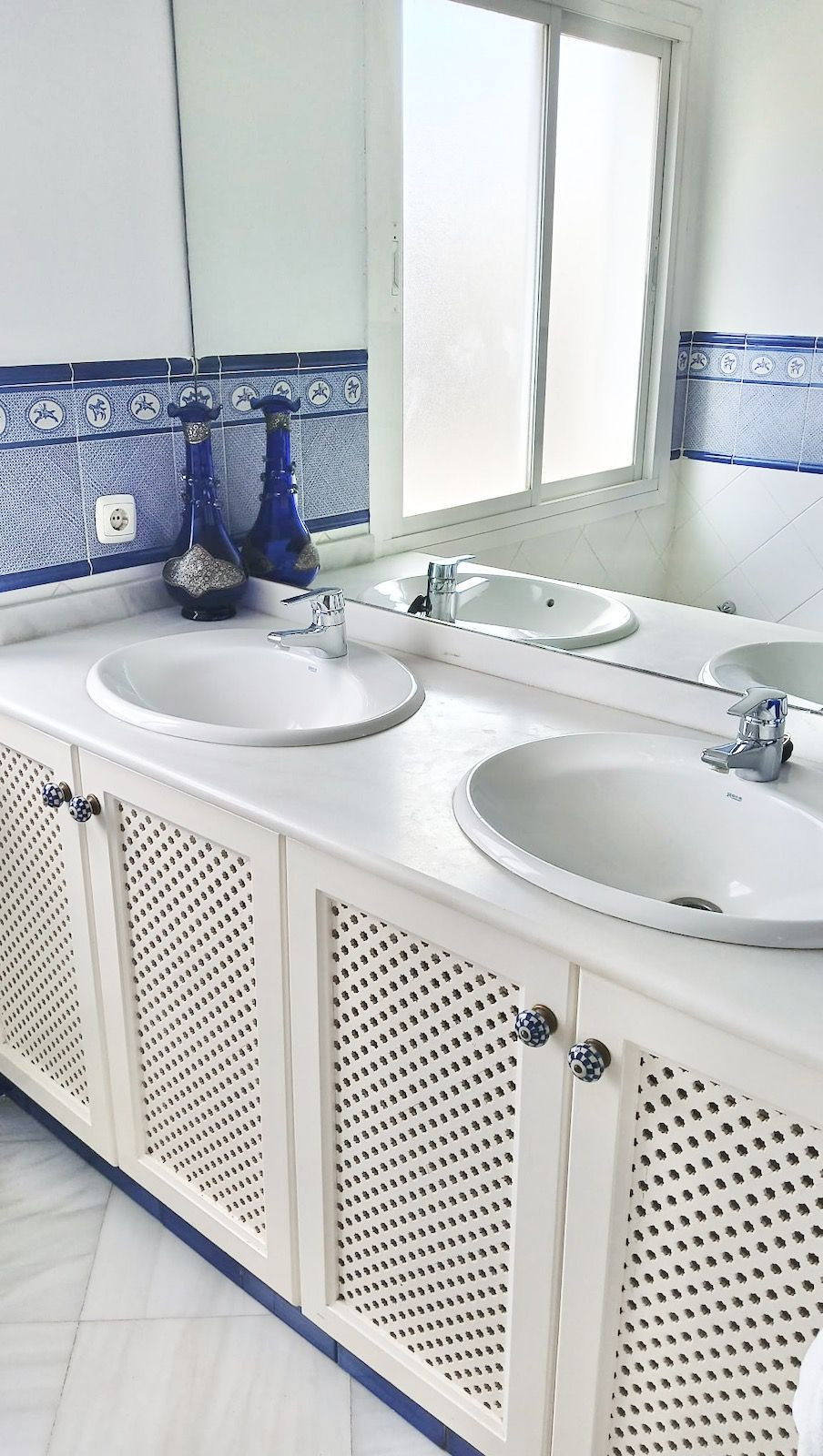 163ba6426fabff17cec84343509bcbe2 - 13