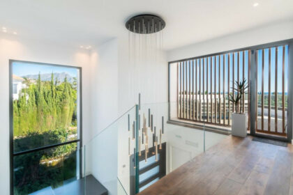 171916bed9a00c9b716cb86690fbd75f - 18