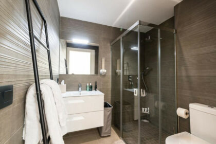 171916bed9a00c9b716cb86690fbd75f - 31