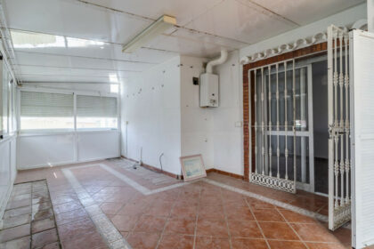 175f1edfbc424bb85dd1a4e40a955911 - 32