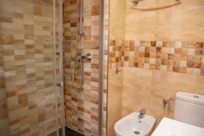 17f50061abe5ca61a95389842ca4ad03 - 12