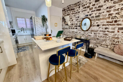 181fd25f0f44c6cac8716881fcdb9f68 - 12