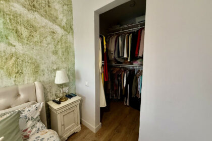 181fd25f0f44c6cac8716881fcdb9f68 - 24