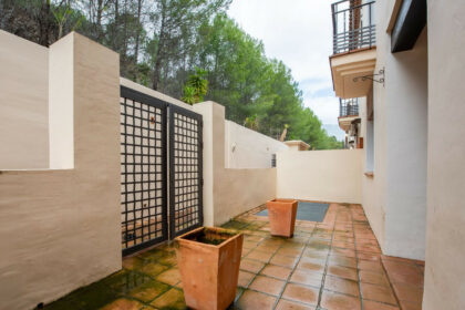 187cb77846dc8a1739d7b7fd1698dc34 - 16