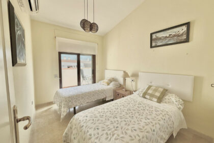 18903e051a55a0369b9db805b57301a1 - 22