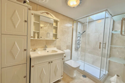 18903e051a55a0369b9db805b57301a1 - 32