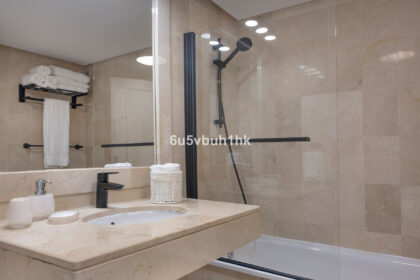 19d37a9a639df7afa4b89f0988319853 - 16