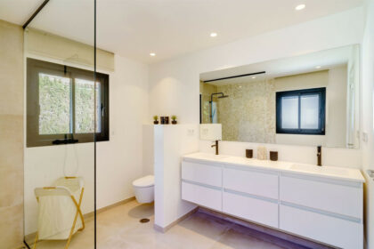 1a73a594e3579f55d783664f73170074 - 21