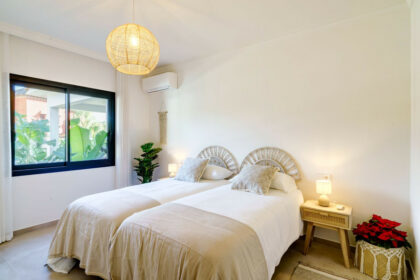 1a73a594e3579f55d783664f73170074 - 24