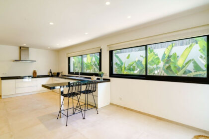 1a73a594e3579f55d783664f73170074 - 26