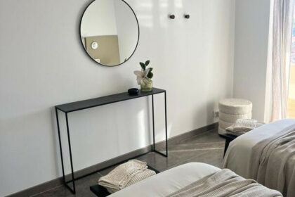 1a9e33178464805ce2e04bfdbfaaae47 - 19