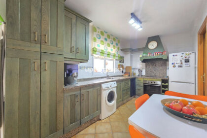 1b0a8669428bc3533ae2c6c223db7938 - 15