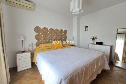 1b0a8669428bc3533ae2c6c223db7938 - 18