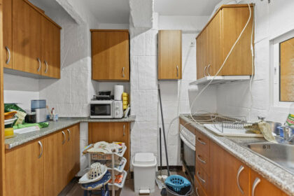 1b1f8fbc40bc7d4cd0a5934fc371b75e - 17