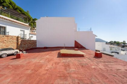 1b1f8fbc40bc7d4cd0a5934fc371b75e - 23