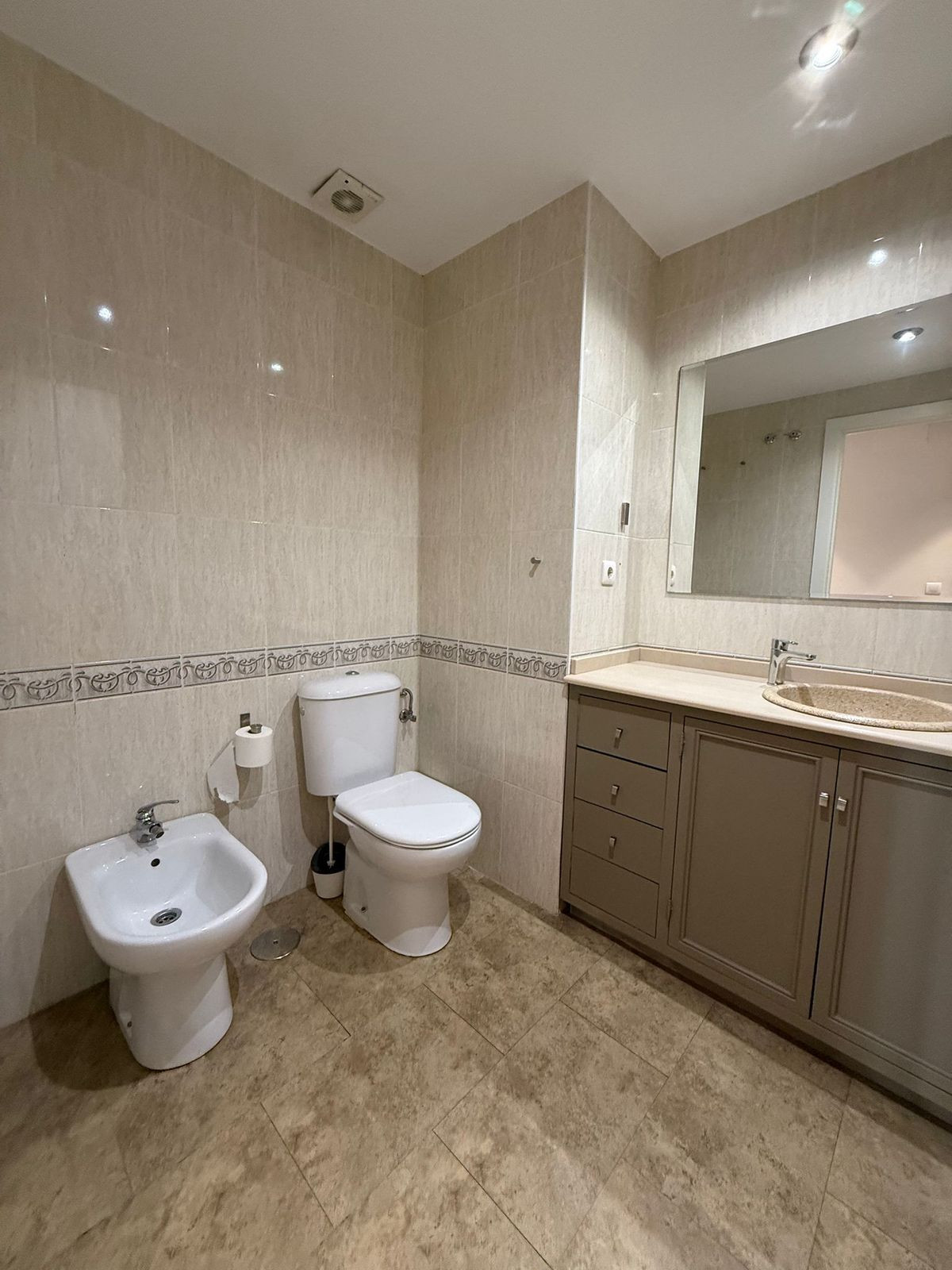 1b8dd5a8e57b9bf034ce27f8caeb21d2 - 10