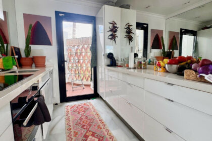 1c40ff1854e09bc05df6e3b00331ec9d - 10