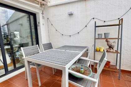 1c40ff1854e09bc05df6e3b00331ec9d - 12