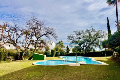 1c40ff1854e09bc05df6e3b00331ec9d - 22