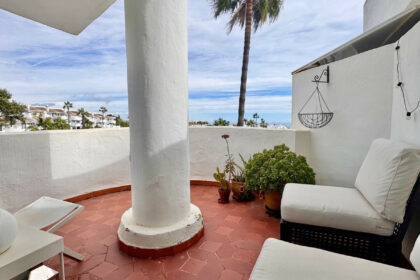 1c40ff1854e09bc05df6e3b00331ec9d - 5