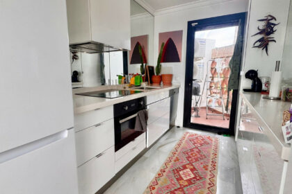 1c40ff1854e09bc05df6e3b00331ec9d - 9