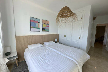 1c4bdd3185292e5730c6c4d8e028775d - 24