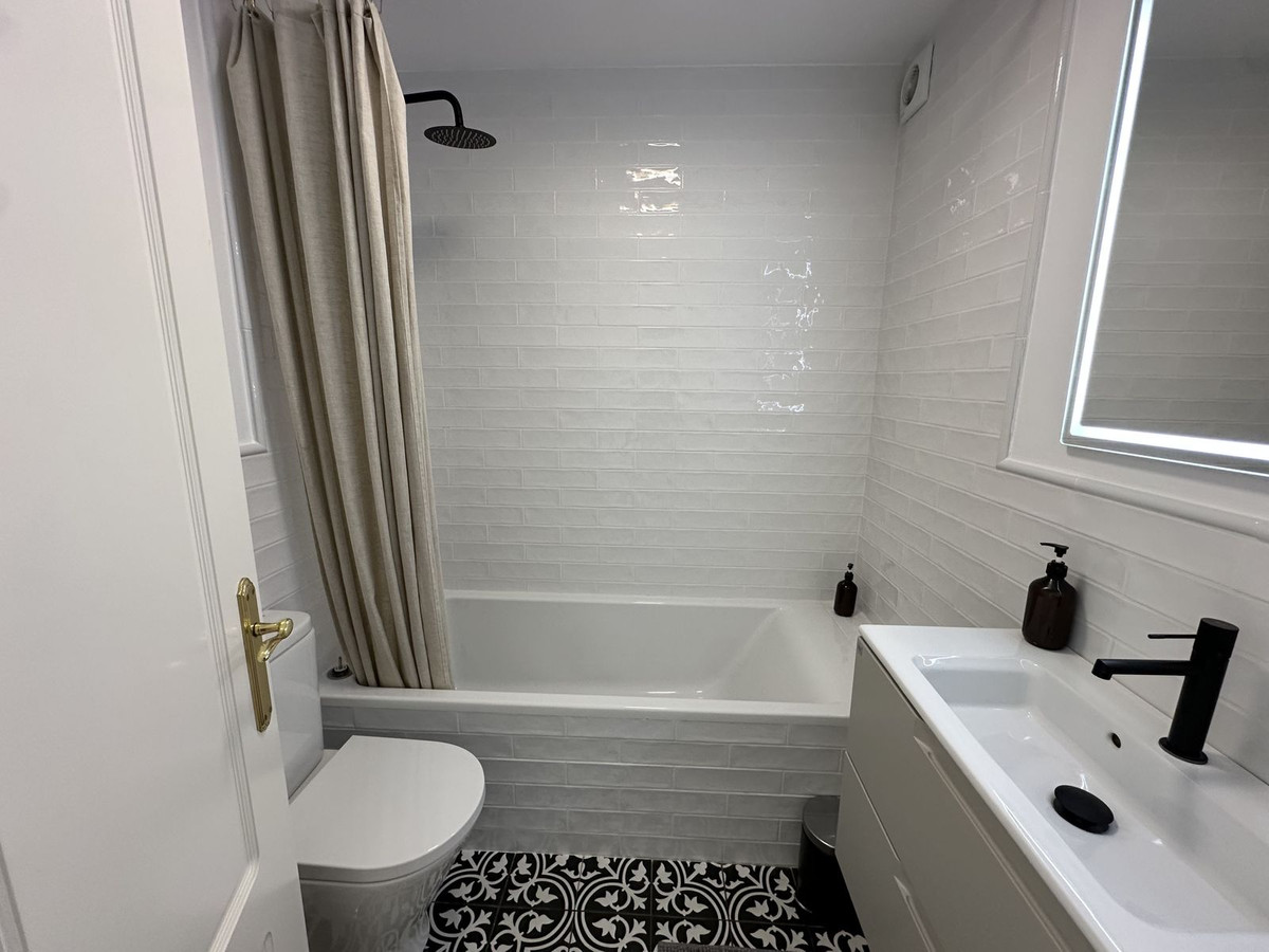 1c4bdd3185292e5730c6c4d8e028775d - 26