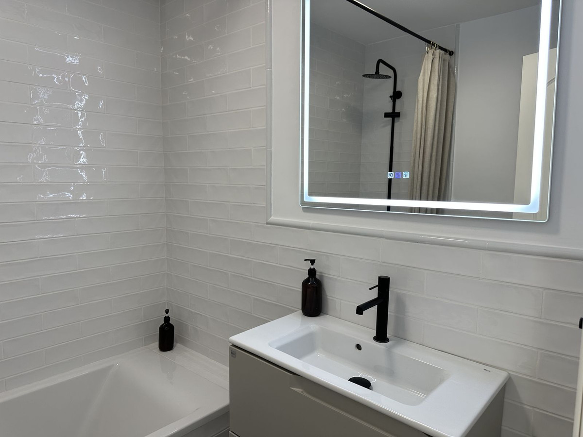 1c4bdd3185292e5730c6c4d8e028775d - 27