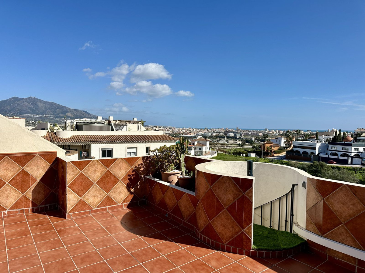 1c4bdd3185292e5730c6c4d8e028775d - 32