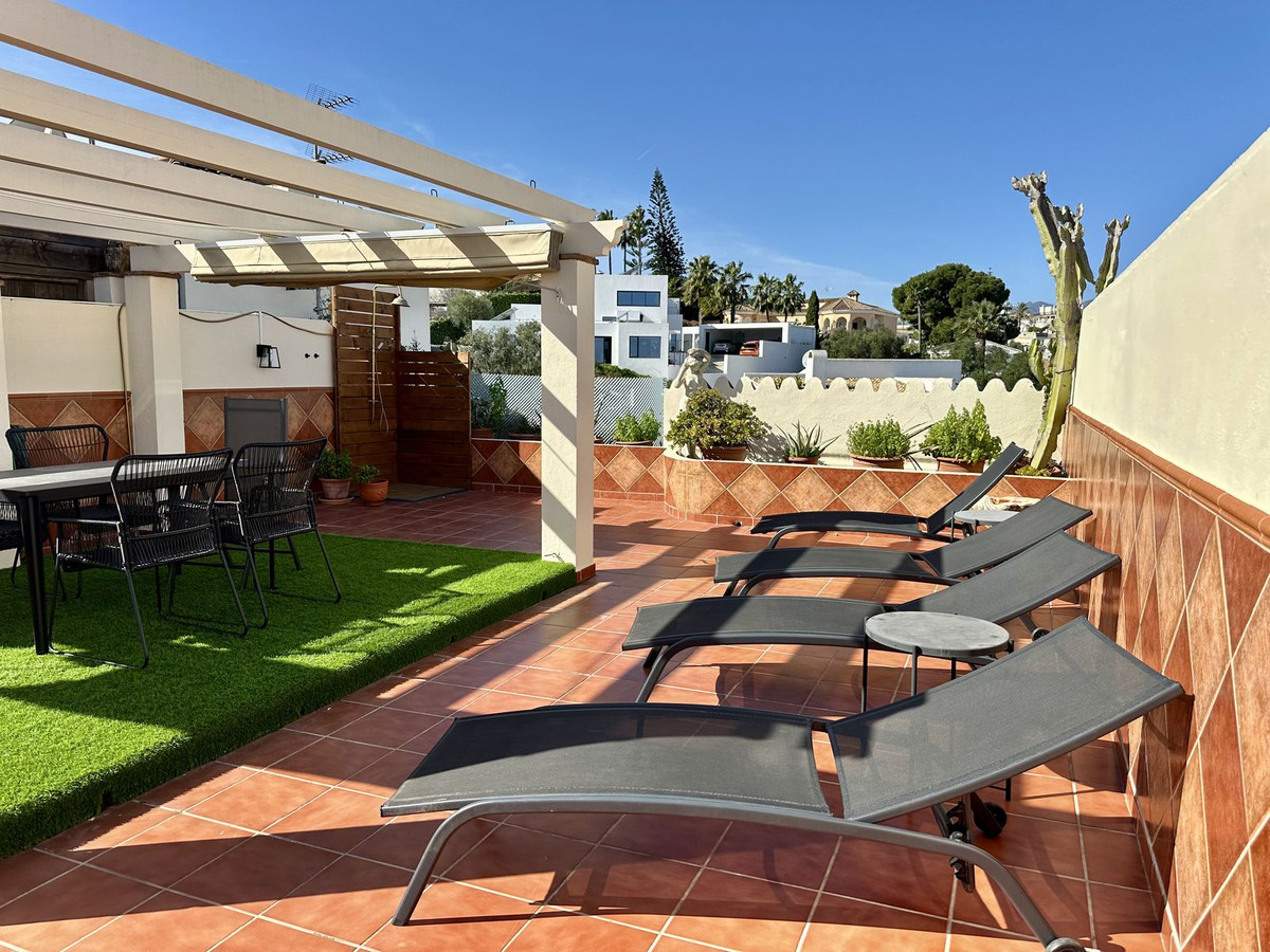 1c4bdd3185292e5730c6c4d8e028775d - 34