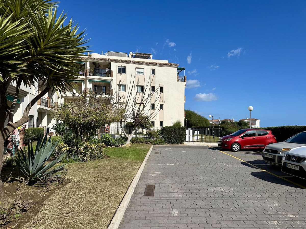 1c4bdd3185292e5730c6c4d8e028775d - 42