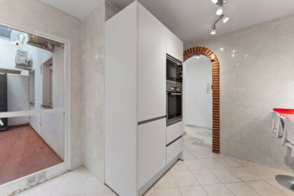 1cc9419329ebcaf15e40eab7d929ca83 - 18