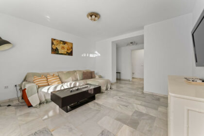 1cc9419329ebcaf15e40eab7d929ca83 - 3