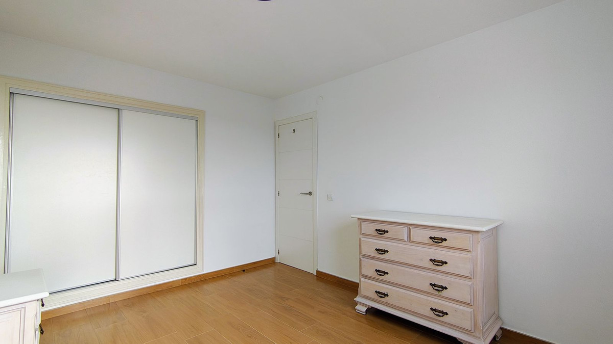 1da854bb29e825fdcf5a6ee557425481 - 30