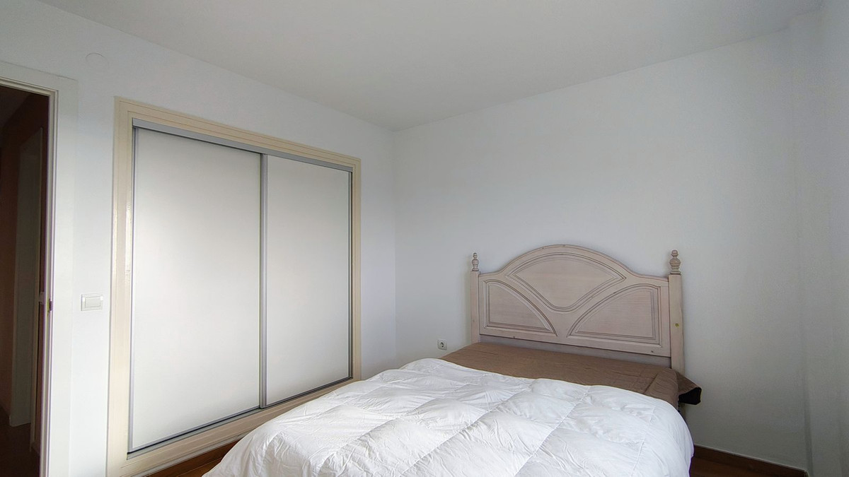 1da854bb29e825fdcf5a6ee557425481 - 37