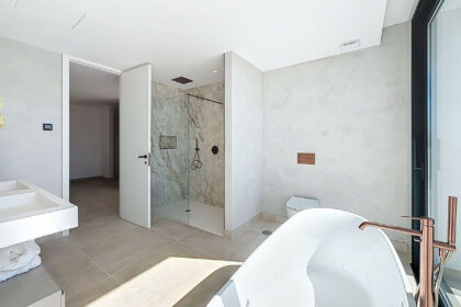 1edc1c90499e4edae09935b97c333121 - 25