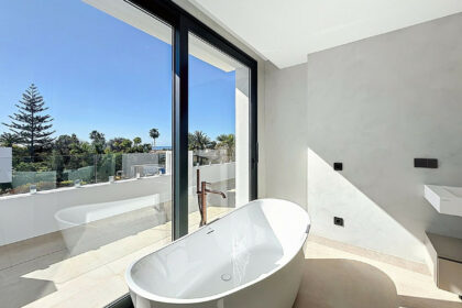 1edc1c90499e4edae09935b97c333121 - 26