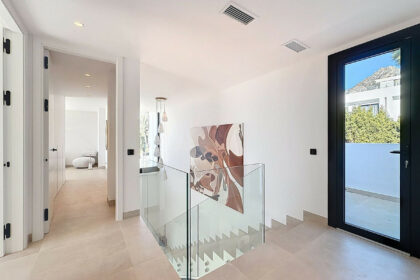 1edc1c90499e4edae09935b97c333121 - 41