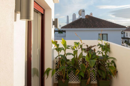 1f48aa431dac06c3b3ddabbf9a3a3e6b - 35