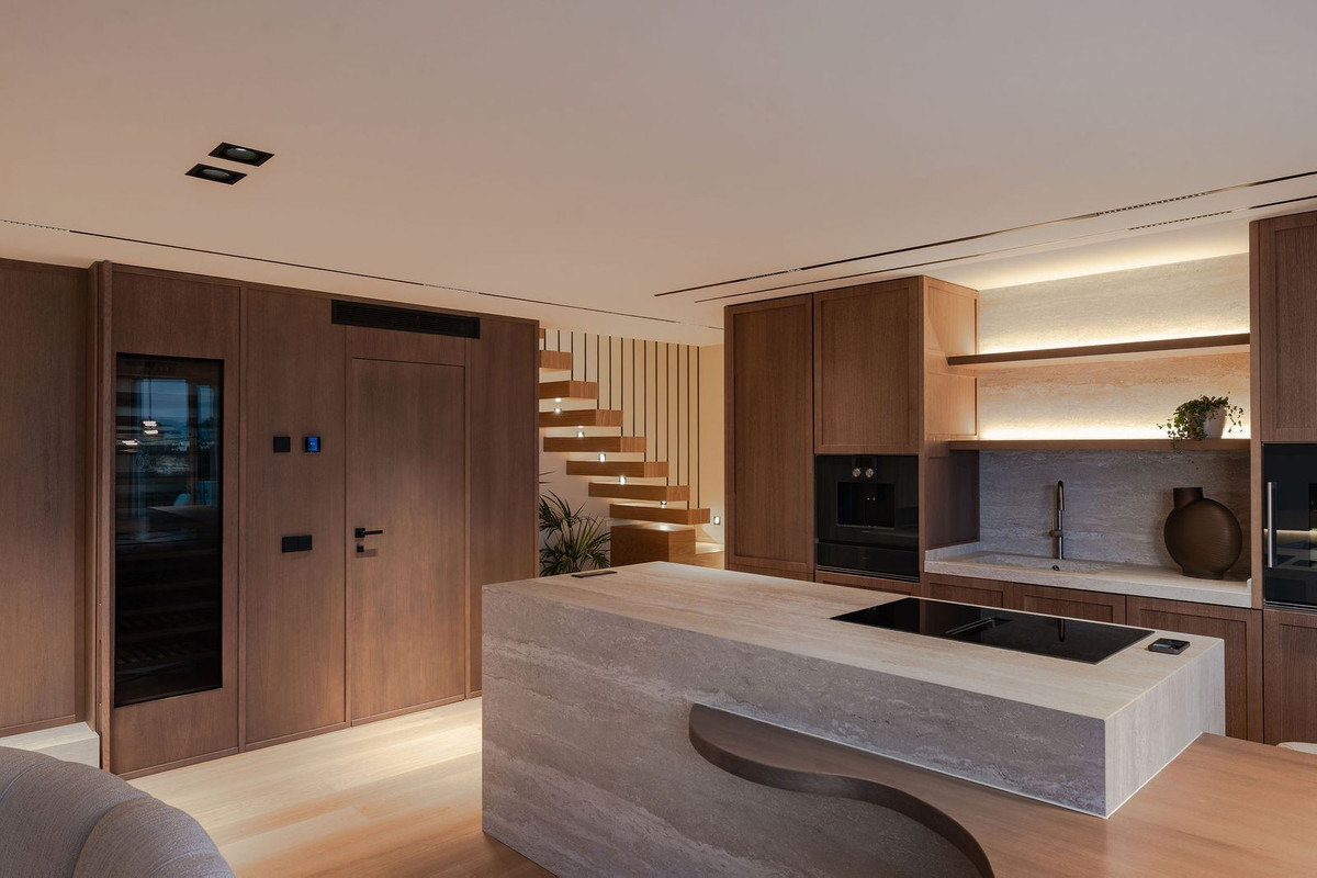 1f48aa431dac06c3b3ddabbf9a3a3e6b - 42