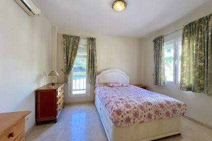 1fa1f8de577907fce0881c6345638f12 - 35