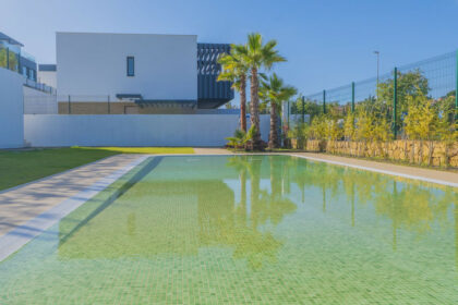 20eafd2712f1582a5fb2eeb651e219a3 - 17