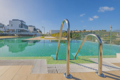 20eafd2712f1582a5fb2eeb651e219a3 - 19