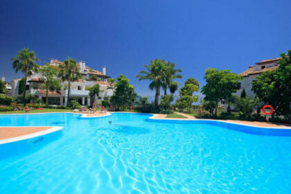 2108e5d1f0e3e9de33d3a05160f098ba - 1